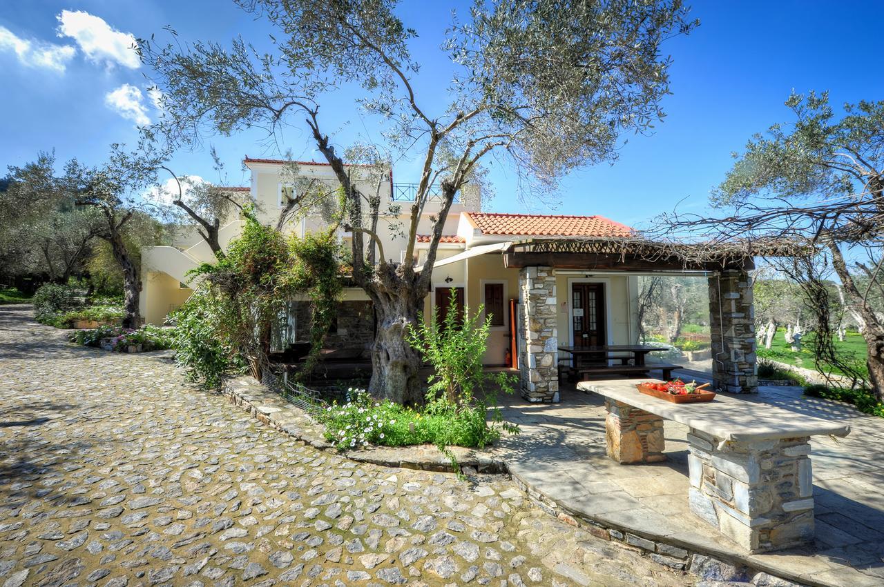 Готель Gera'S Olive Grove - Elaionas Lesvou Marmaro  Екстер'єр фото